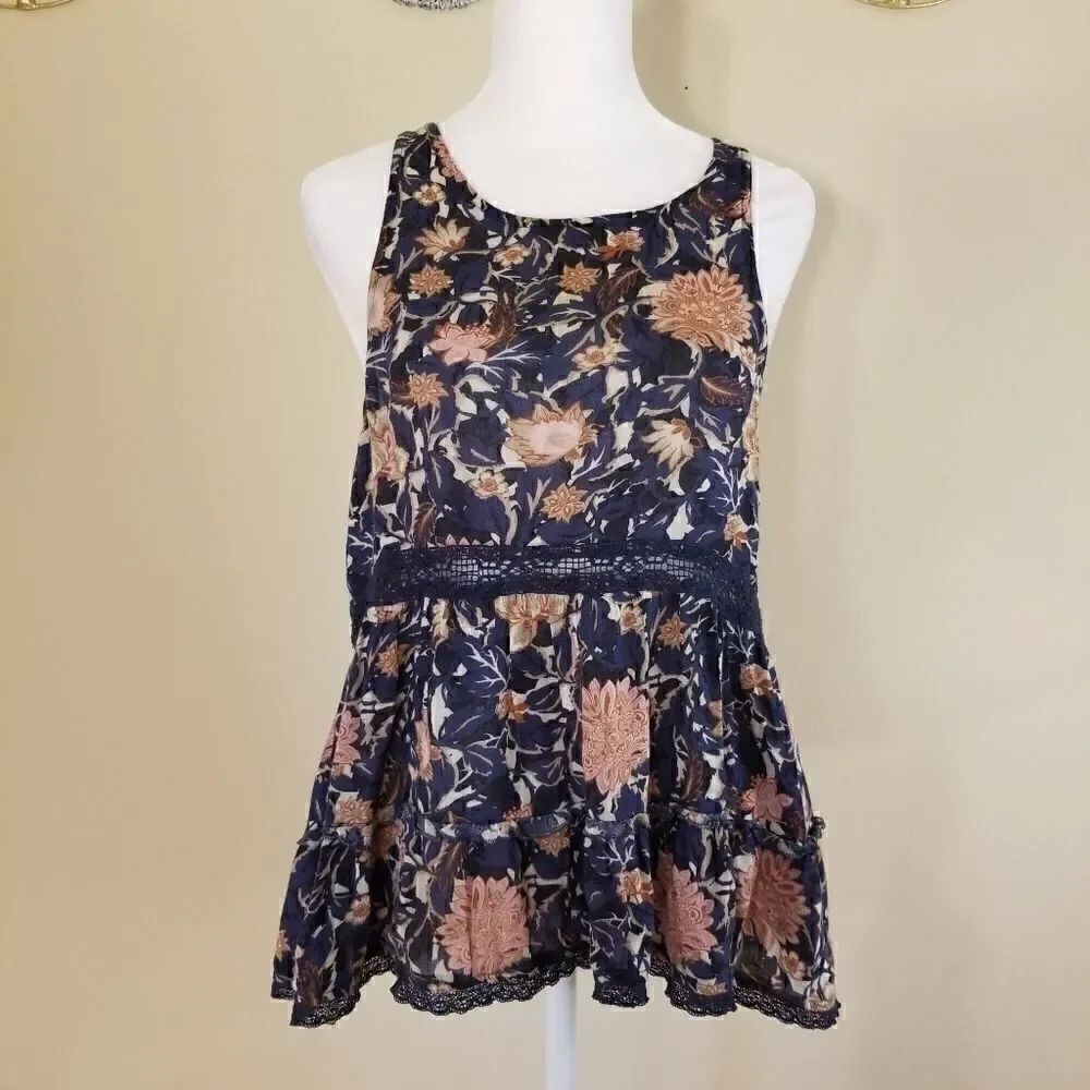 American Eagle Lace and Floral Sleeveless Top XS
